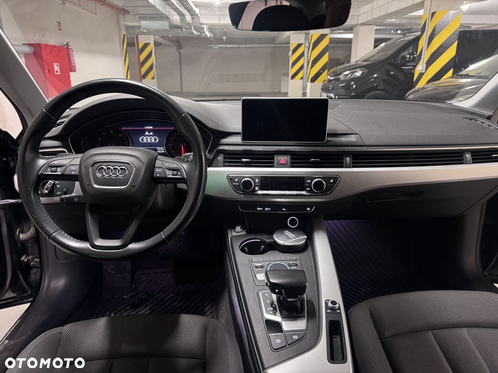 Audi A4 Limousine - 18