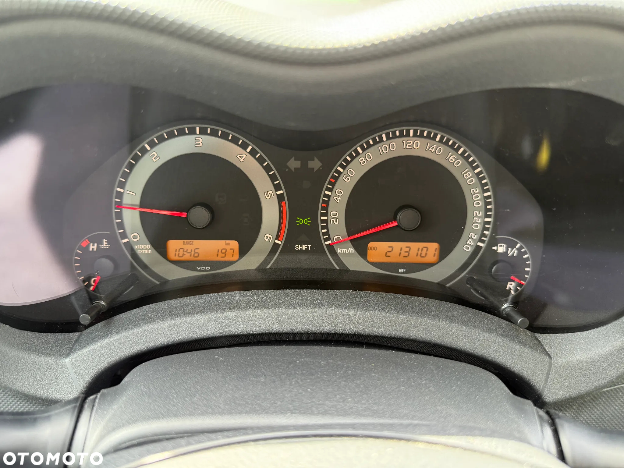 Toyota Auris 2.0 D-4D Executive - 29