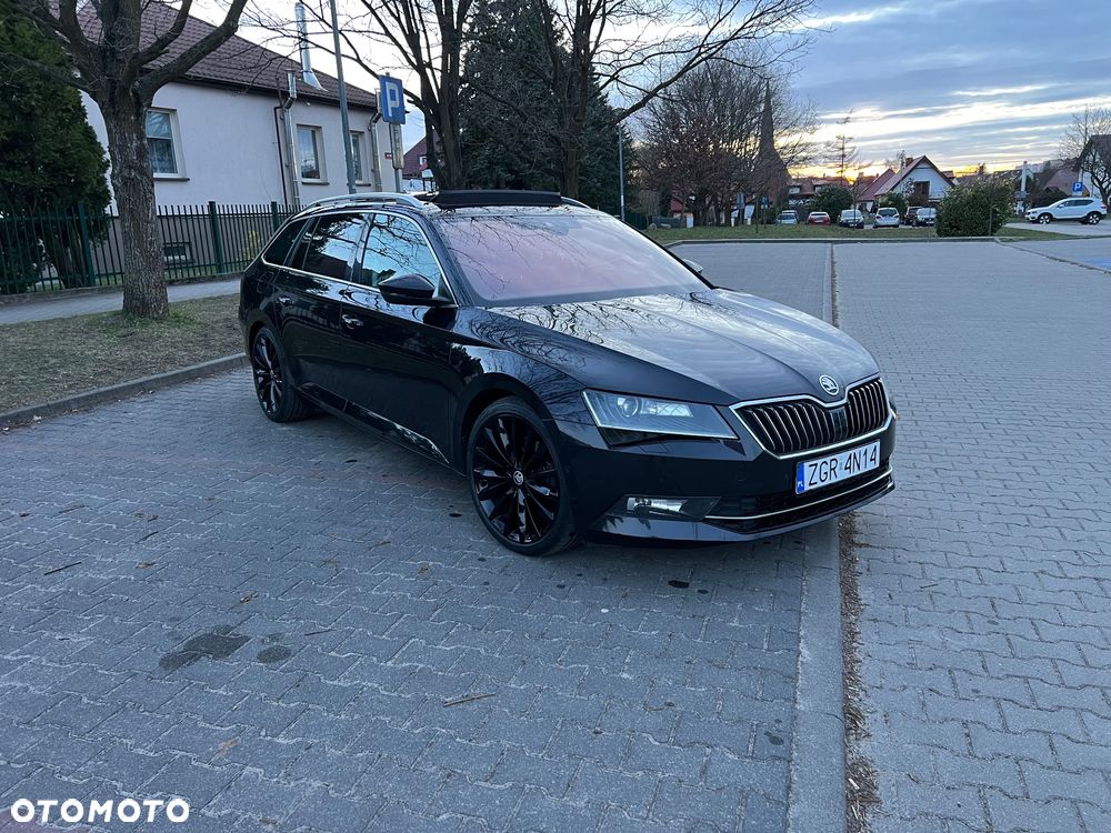 Skoda Superb 2.0 TDI Style DSG - 4