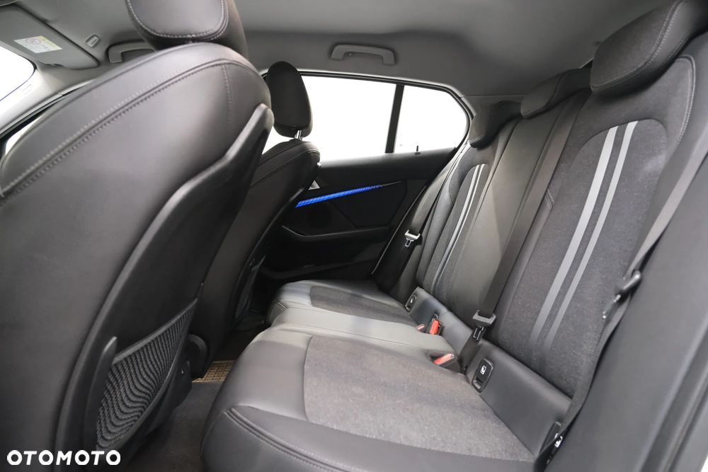 BMW Seria 1 118i Sport Line - 21