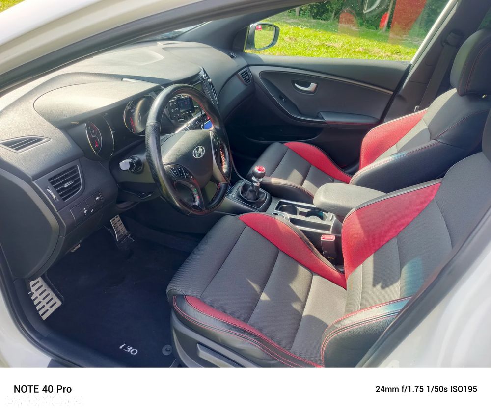Hyundai i30 1.6 GDI Turbo Luxury - 13