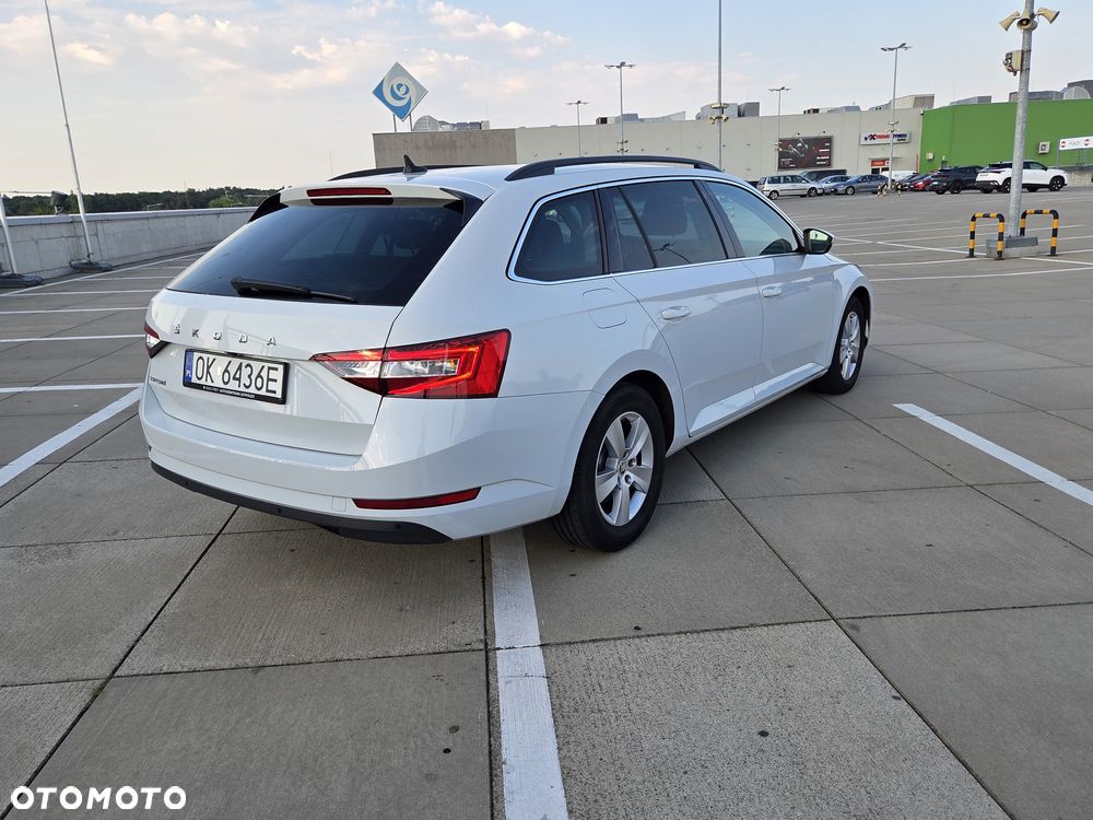 Skoda Superb 2.0 TDI SCR Ambition DSG - 5