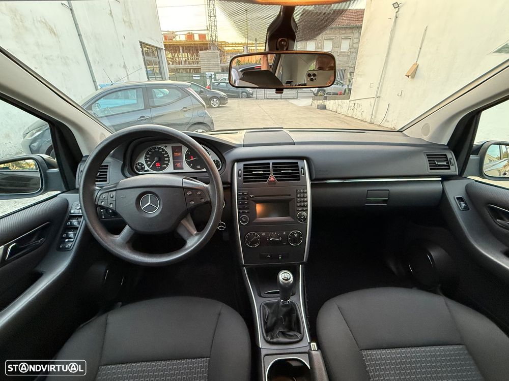 Mercedes-Benz A 160 Elegance BlueEfficiency - 18