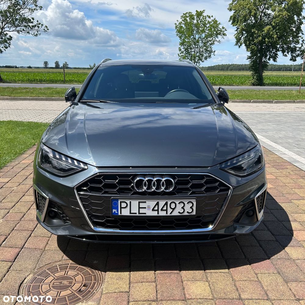 Audi A4 Avant 30 TDI S tronic S line - 2
