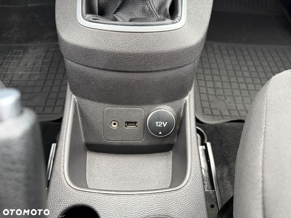 Ford Fiesta - 28
