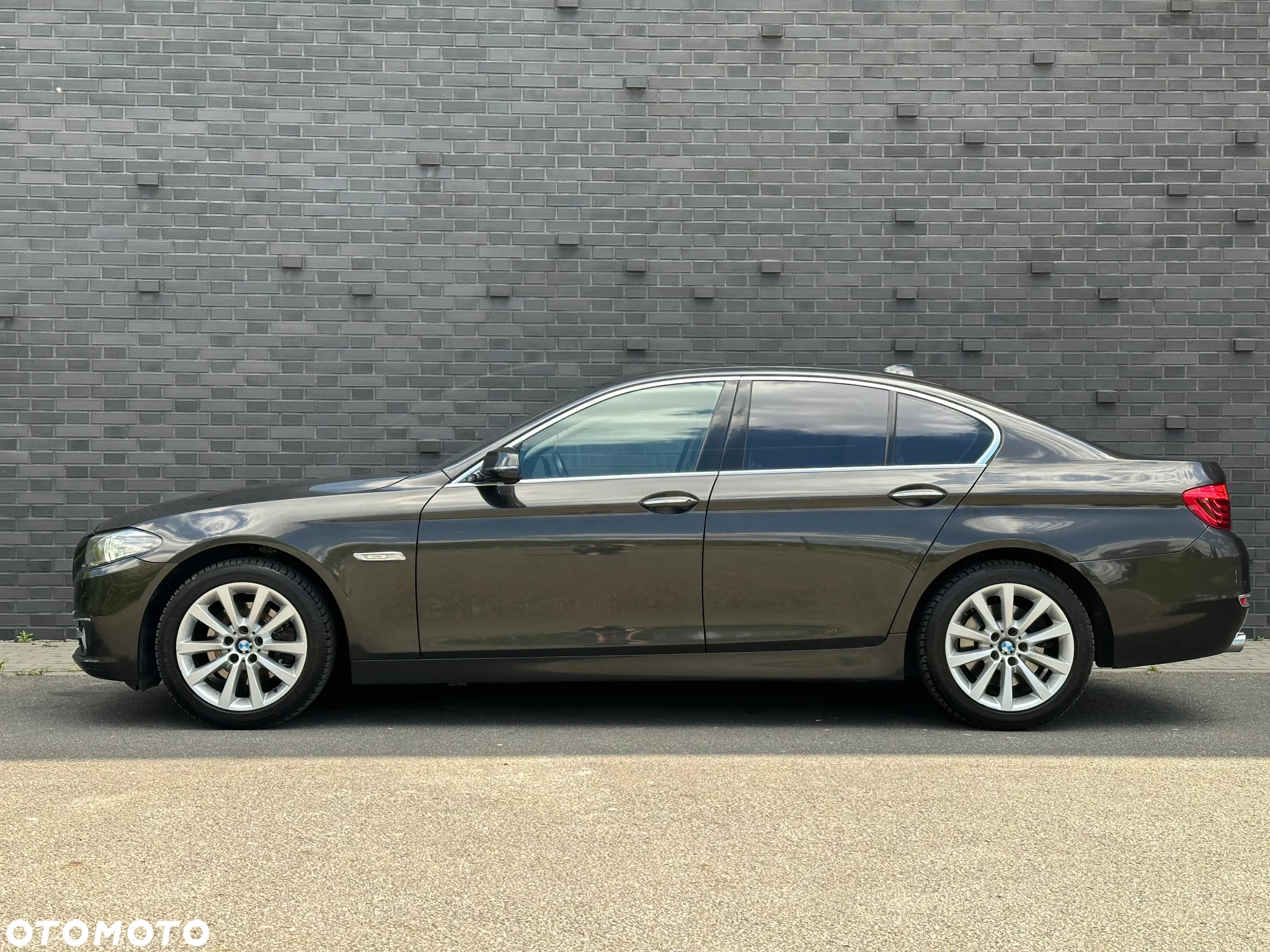 BMW Seria 5 520d Luxury Line - 9