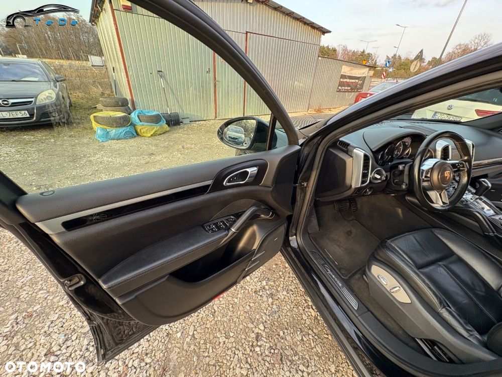 Porsche Cayenne Diesel Platinum Edition - 24