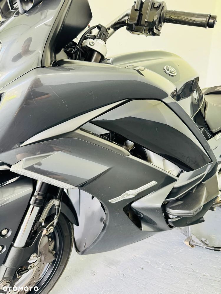Yamaha FJR - 33
