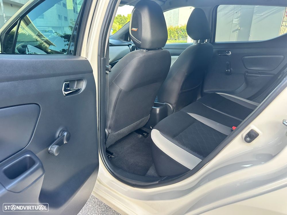 Nissan Micra 0.9 IG-T BOSE Limited Edition S/S - 26