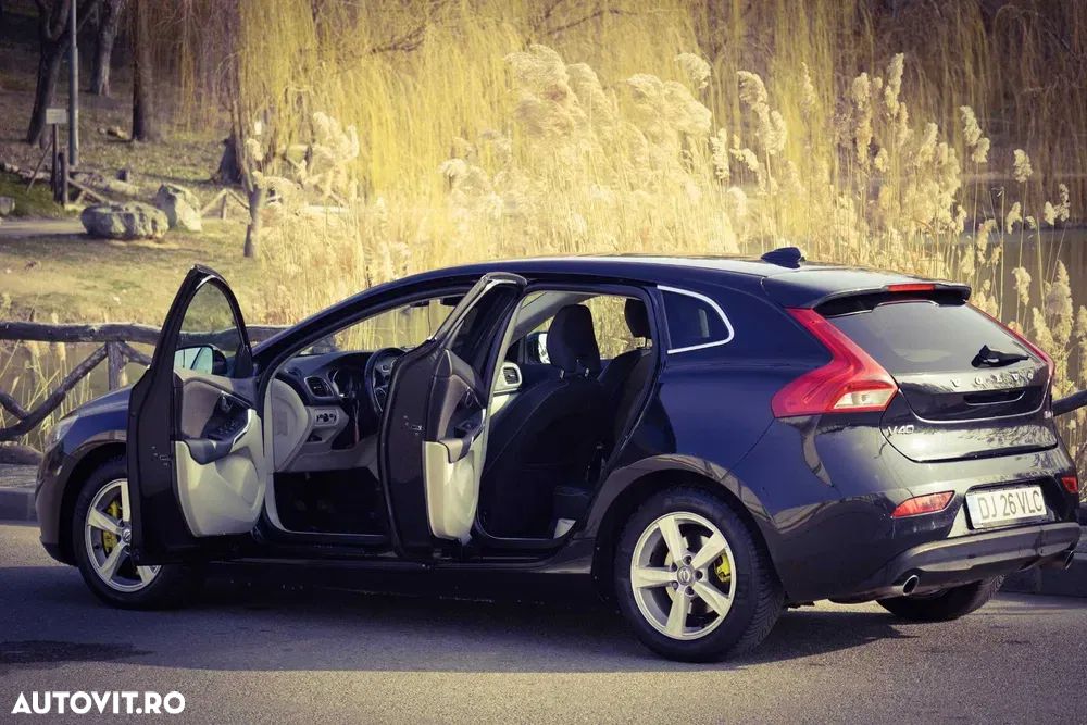 Volvo V40 D4 RDesign - 1