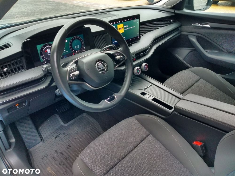 Skoda Superb 1.5 TSI mHEV DSG Essence - 8