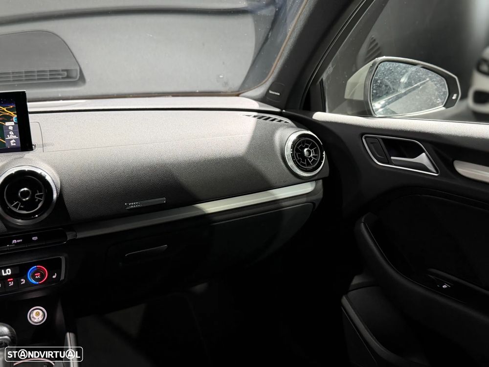 Audi A3 Limousine 35 TFSI S tronic S line - 36