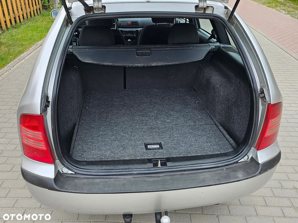 Skoda Octavia 1.8T Elegance - 7