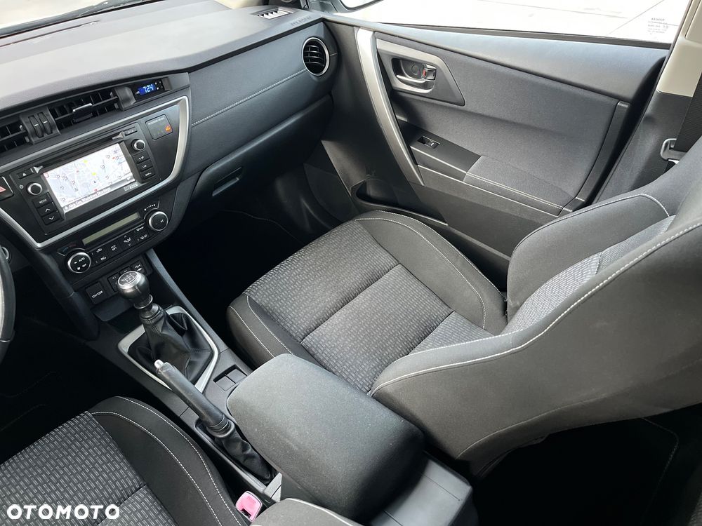 Toyota Auris - 20