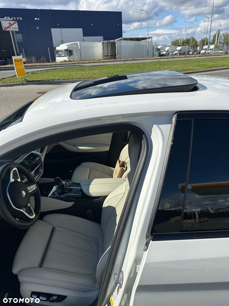 BMW Seria 5 540i xDrive M Sport sport - 33