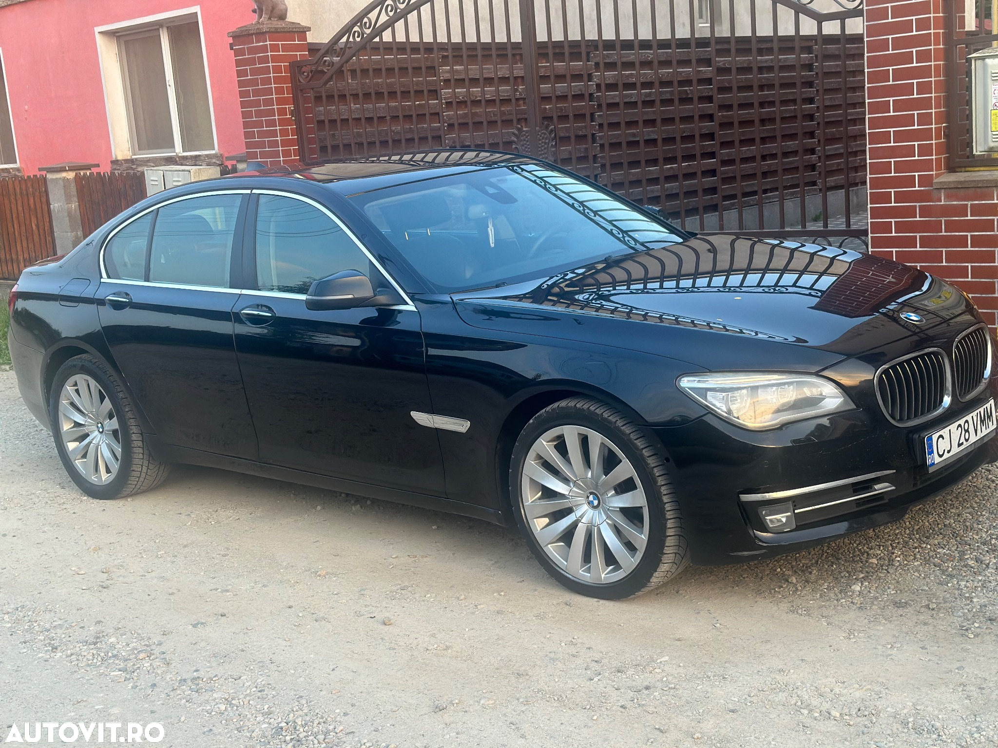 BMW Seria 7 740d - 31