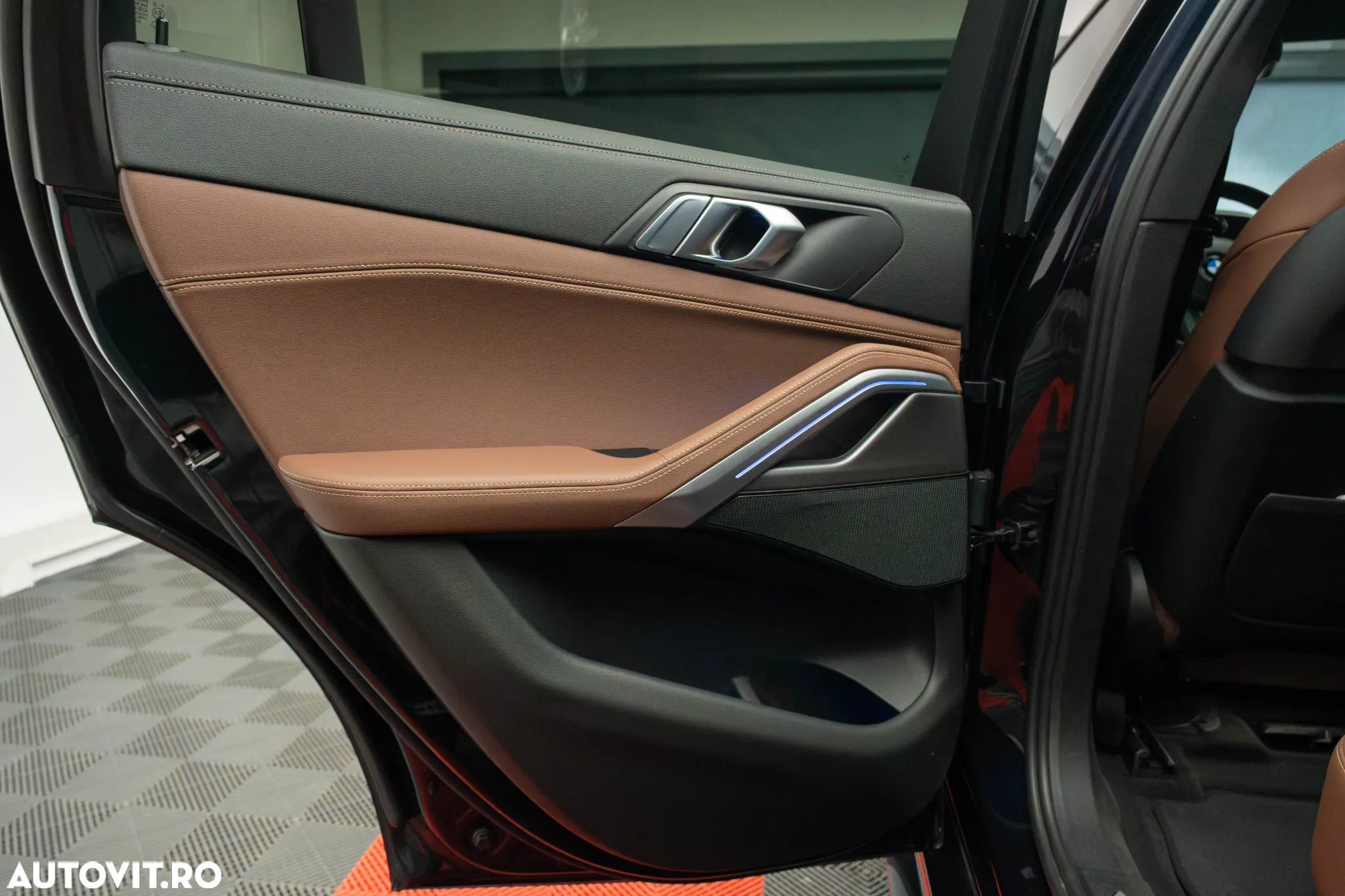 BMW X6 xDrive40i AT MHEV - 35