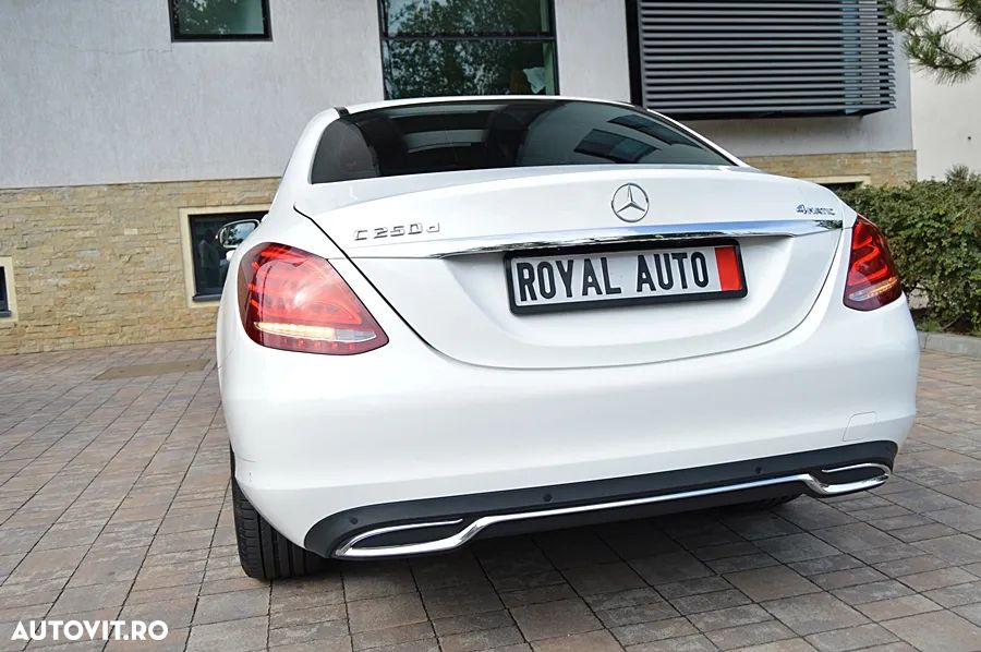 Mercedes-Benz C 250 (BlueTEC) d 4Matic 7G-TRONIC - 7