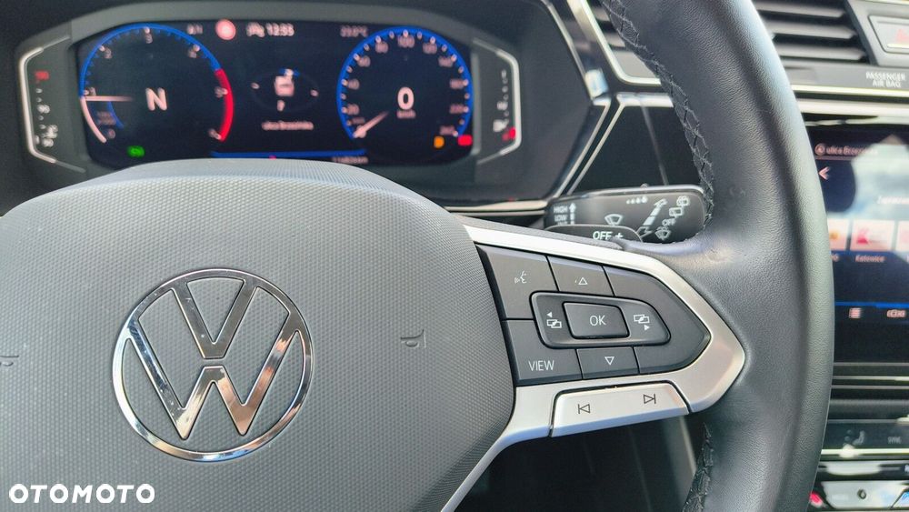 Volkswagen Touran - 18