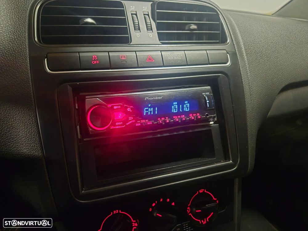 VW Polo 1.2 Confortline - 15