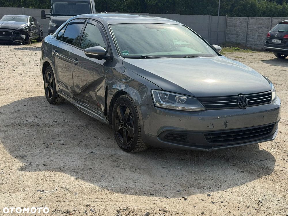 Volkswagen Jetta - 15