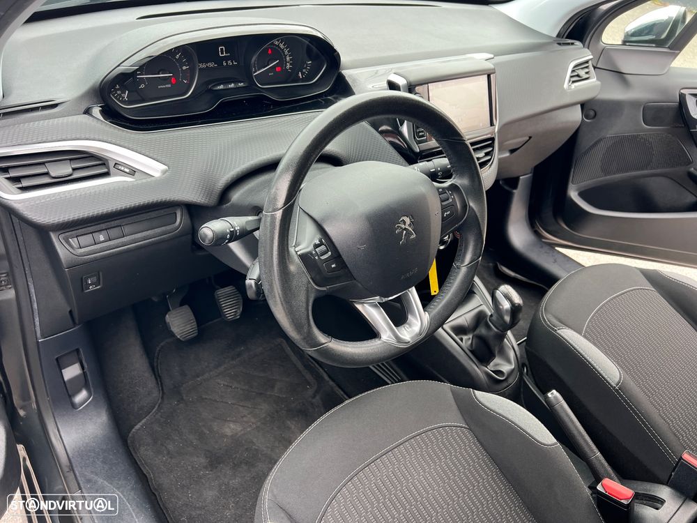 Peugeot 208 1.2 PureTech Active - 14