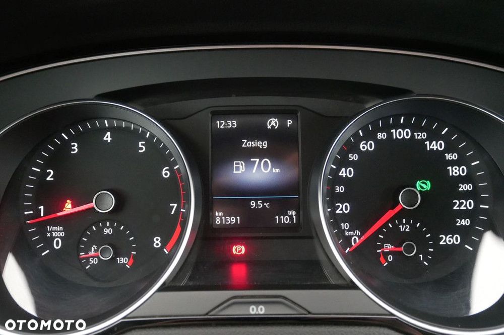 Volkswagen Passat Variant 2.0 TSI Business DSG - 9