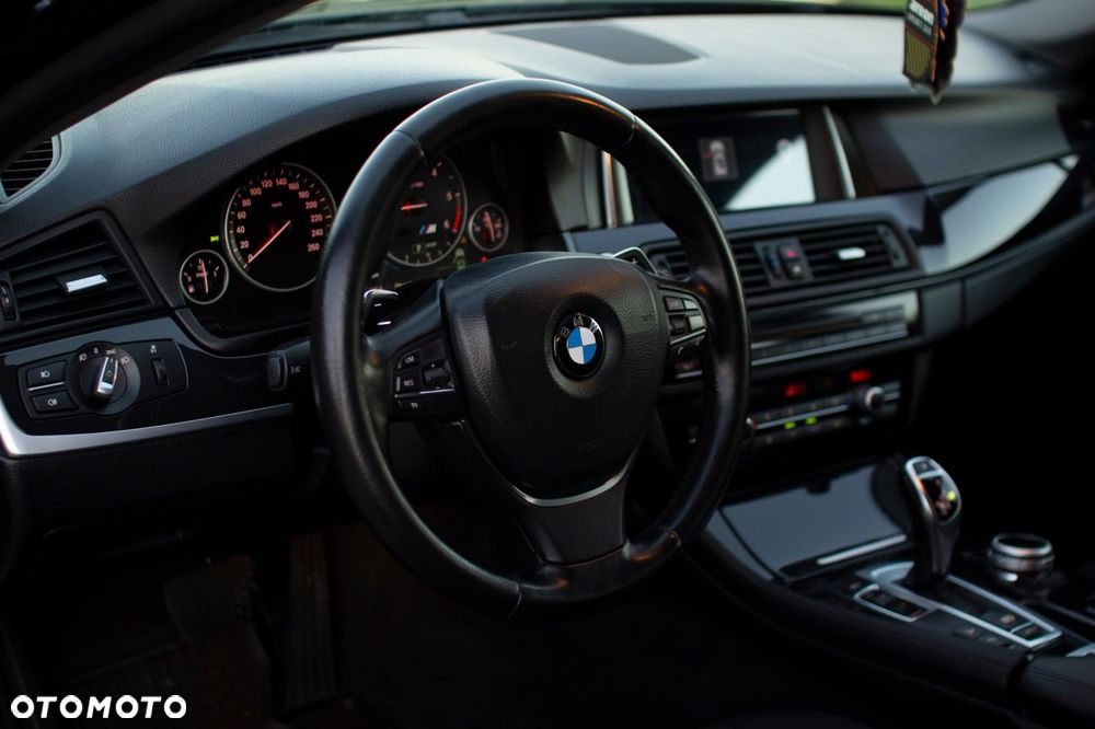 BMW Seria 5 - 13