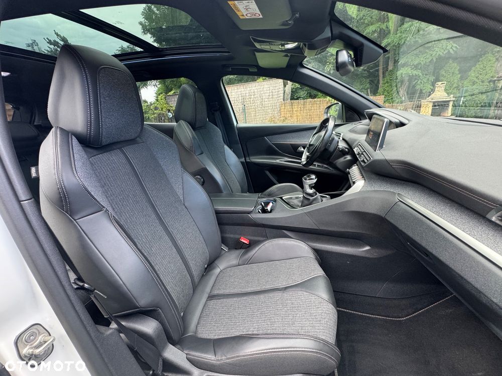 Peugeot 3008 1.5 BlueHDi Allure S&S - 21