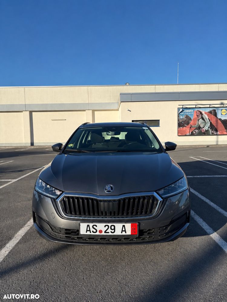 Skoda Octavia 2.0 TDI DSG Style - 2