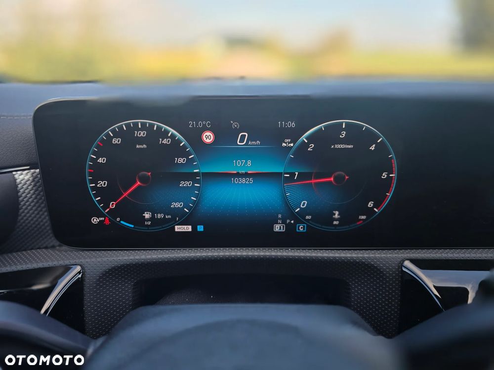 Mercedes-Benz CLA - 17