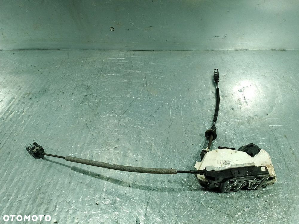 ZAMEK DRZWI LEWY TYŁ VW GOLF VI 45B-5K4839015H - 1