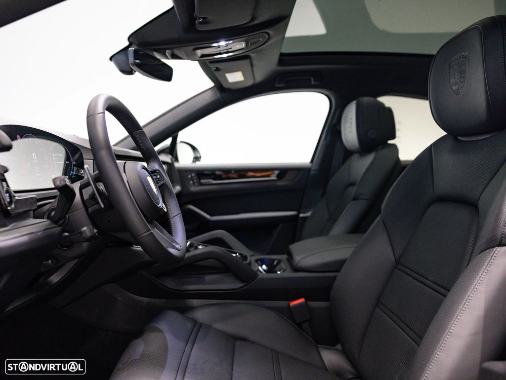 Porsche Cayenne Coupé E-Hybrid Black Edition - 28