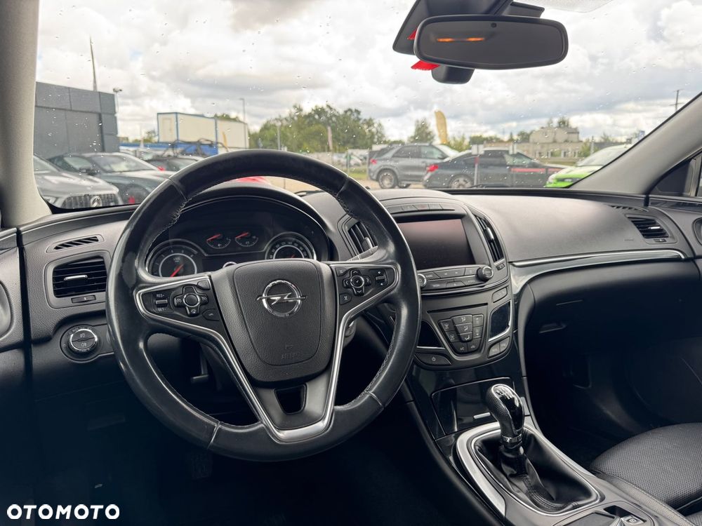 Opel Insignia - 15