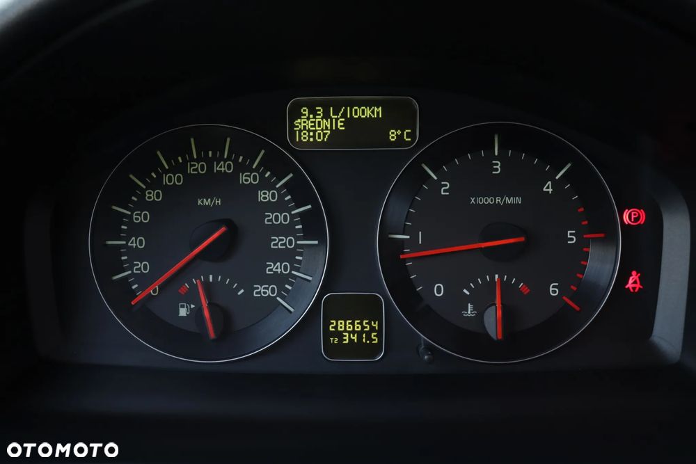 Volvo C70 2.4D5 Summum - 24