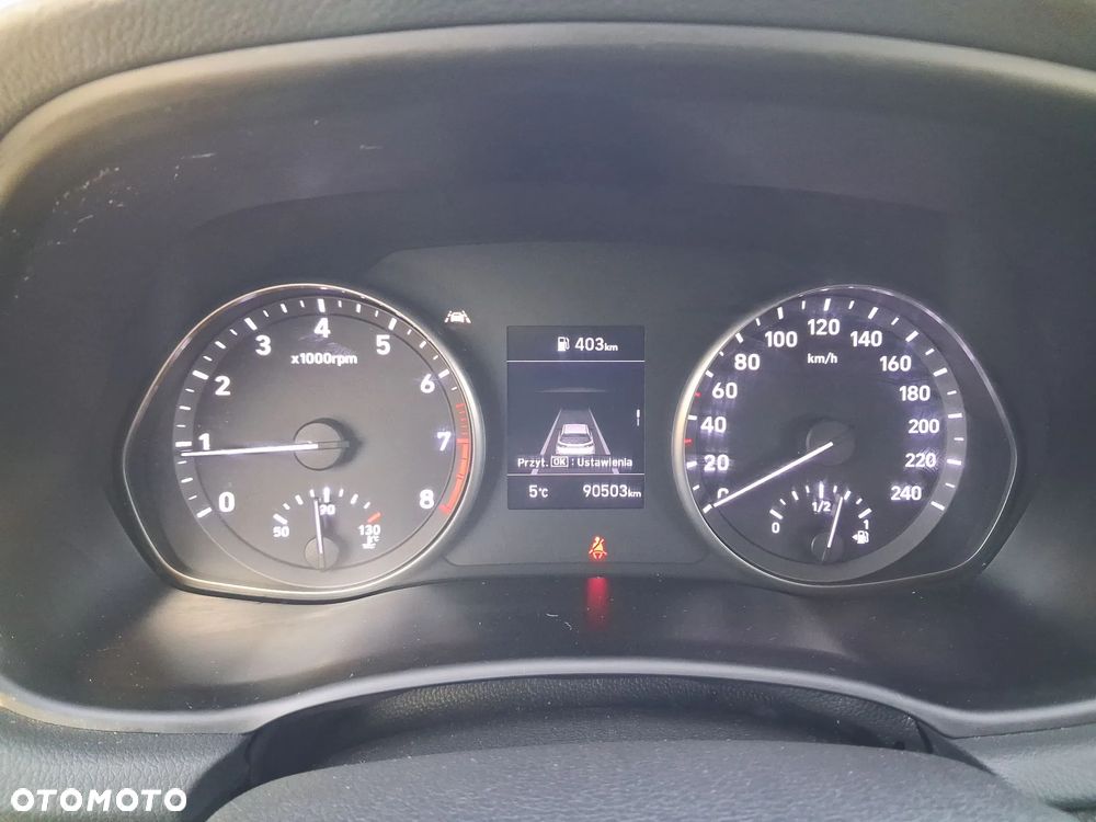 Hyundai i30 1.5 DPI Classic + - 16