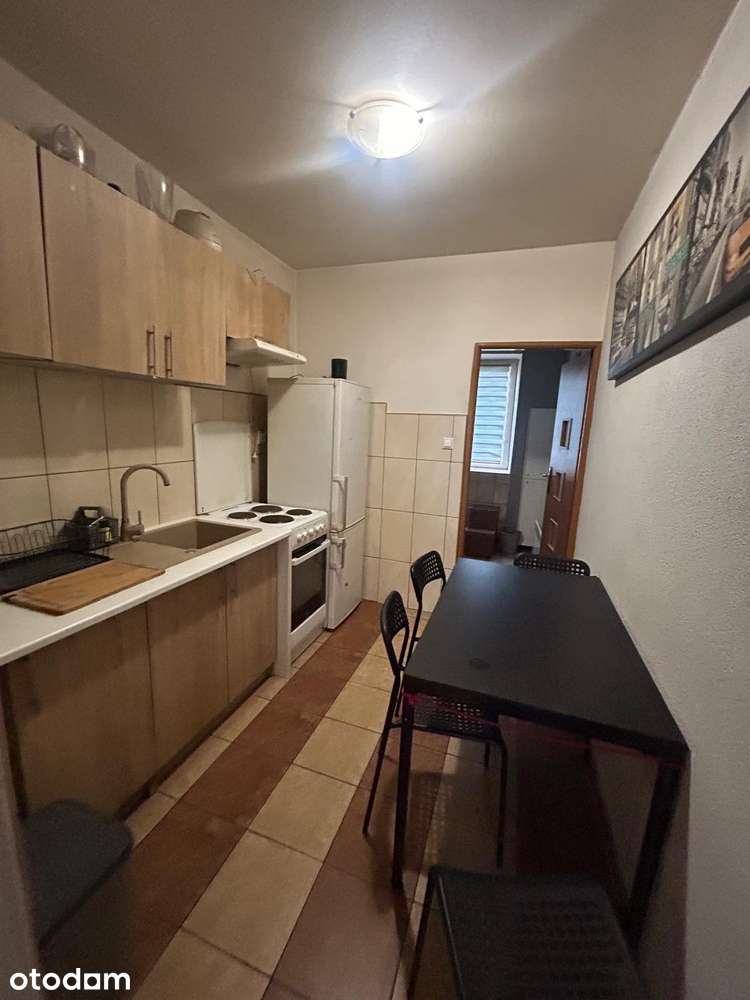 TANI LOKAL W SPOKOJNEJ DZIELNICY