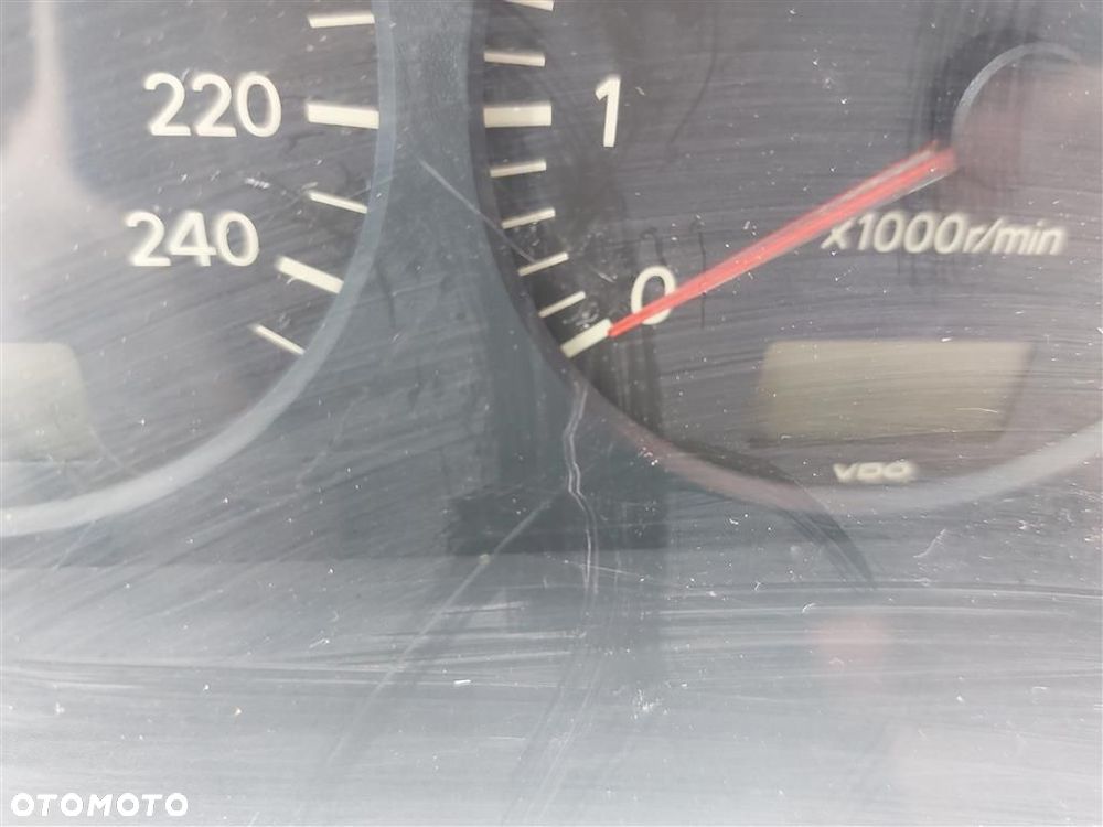 Licznik ZEGARY Toyota Avensis T22 I 1997-2000 PRZED LIFT 1.6 B 110KM EUROPA - 2