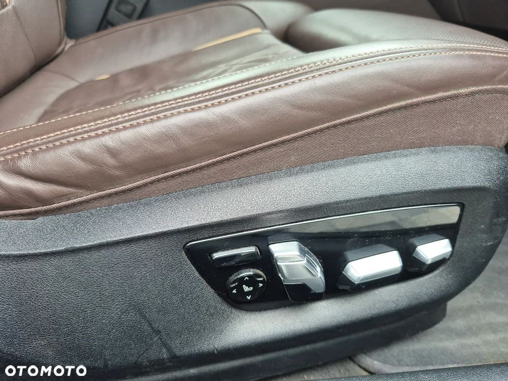 BMW Seria 5 530e xDrive M Sport sport - 8