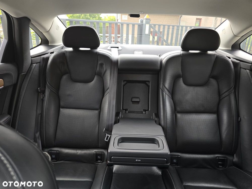 Volvo S90 D5 AWD Inscription - 17