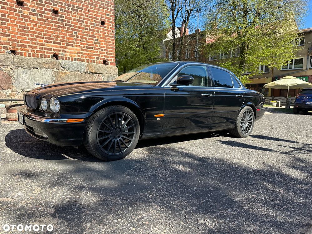 Jaguar XJR - 3