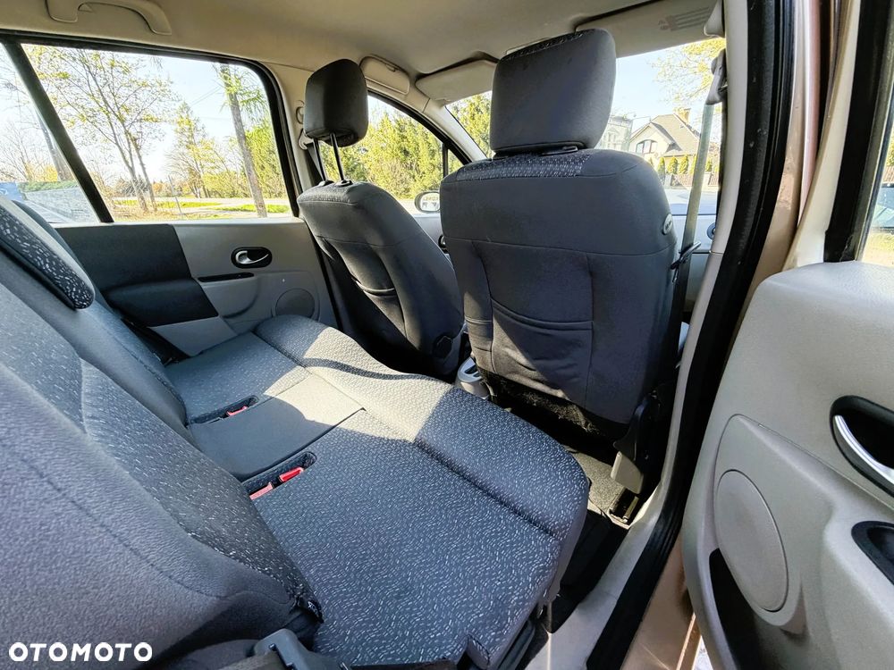 Renault Modus - 12