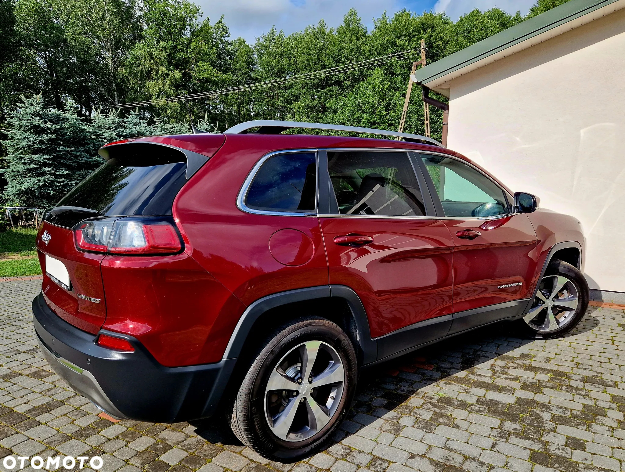 Jeep Cherokee - 8
