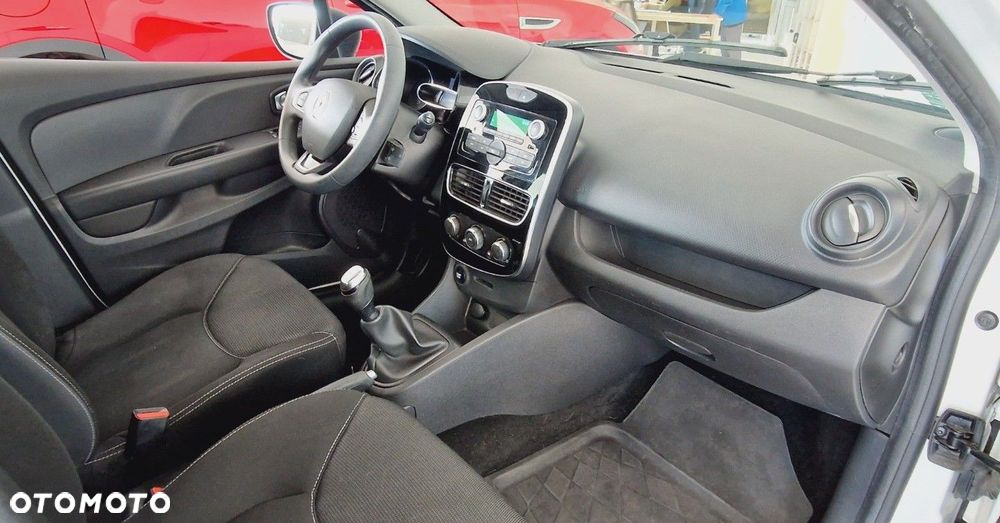 Renault Clio 1.5 dCi Energy Business EU6 - 17