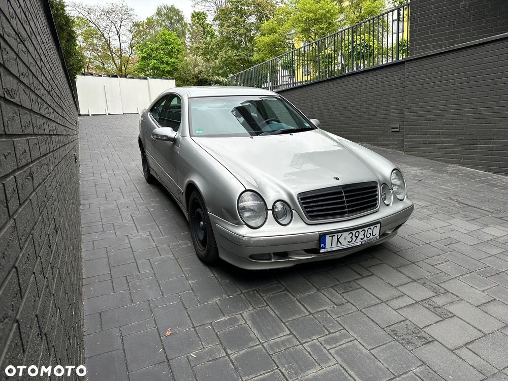 Mercedes-Benz CLK - 3