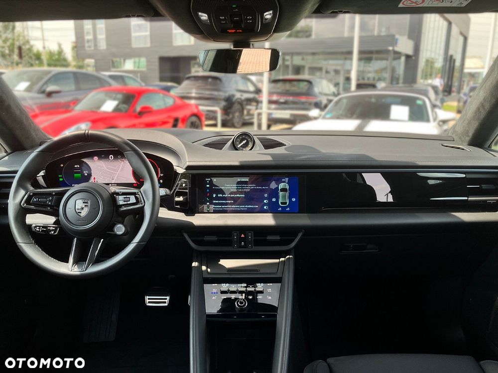Porsche Macan - 27