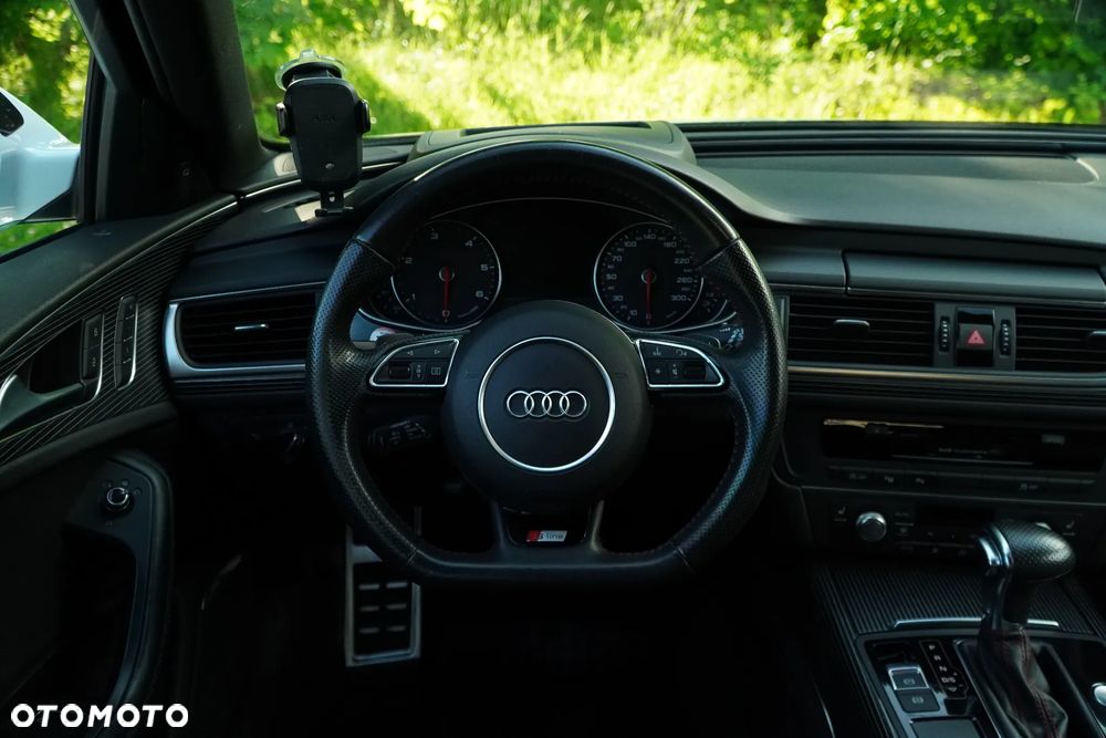 Audi A6 - 12