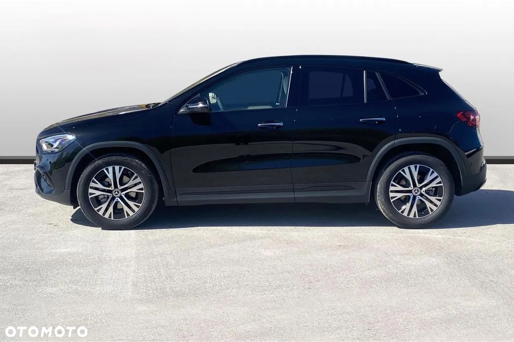 Mercedes-Benz GLA 200 mHEV Progressive 7G-DCT - 4