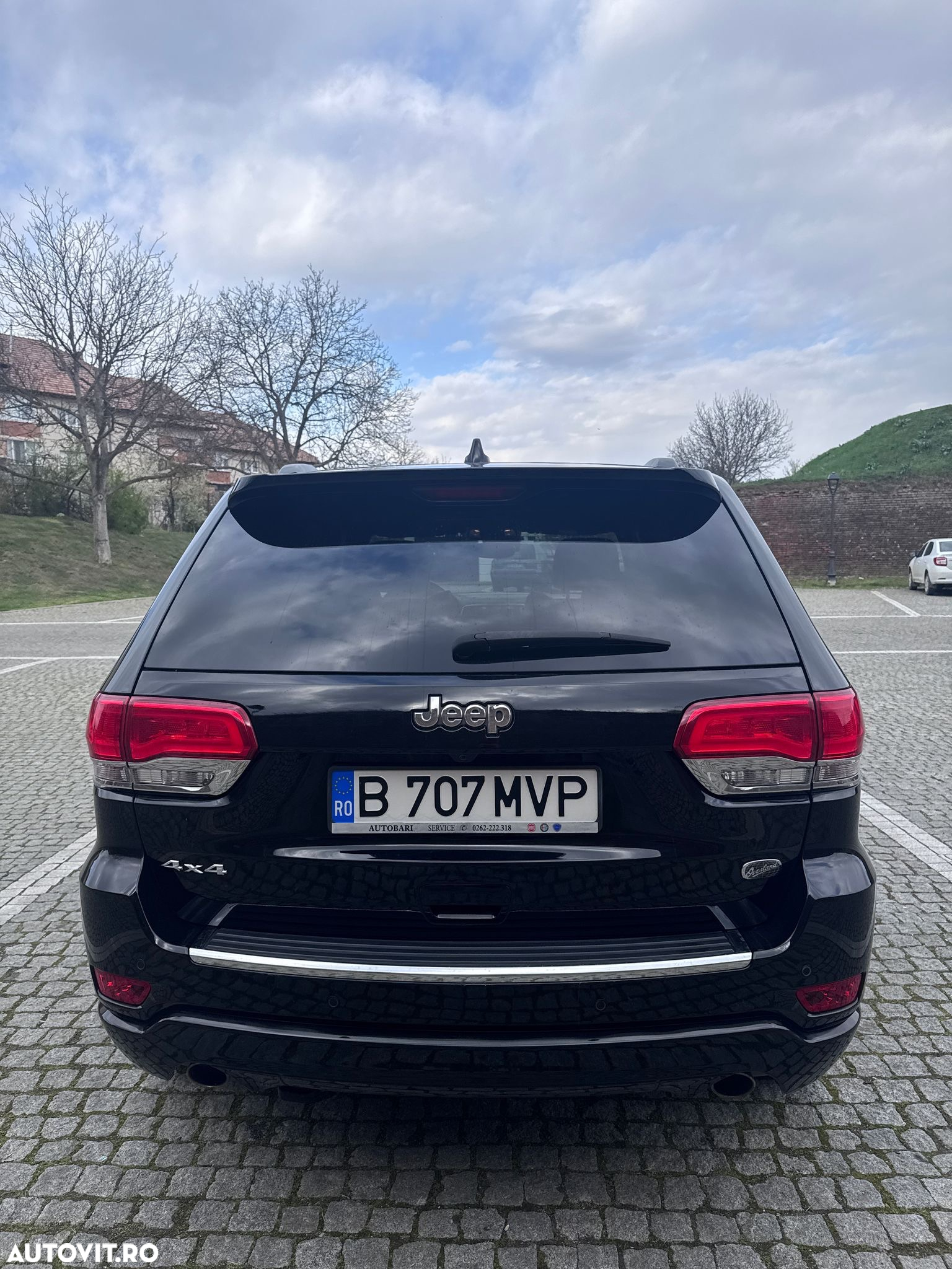 Jeep Grand Cherokee 3.0 TD AT Overland - 12