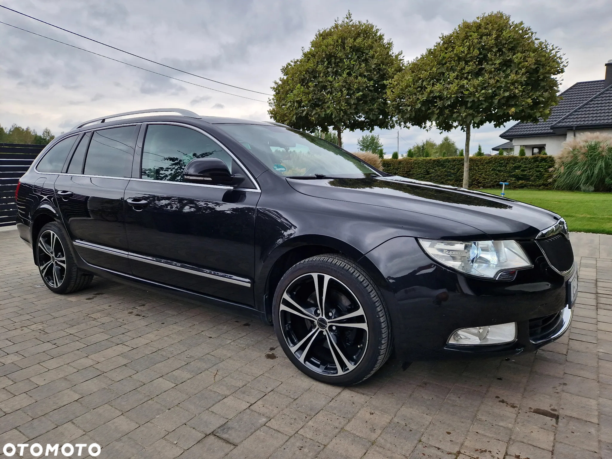 Skoda Superb 2.0 TDI 4x4 Elegance - 4